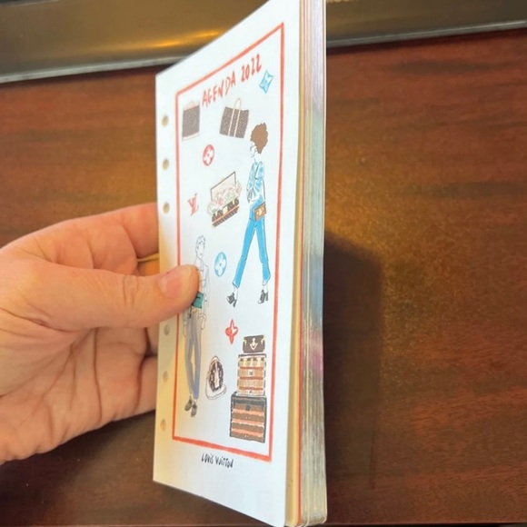 LV MM Agenda Pages 2022 - Picture 8 of 15